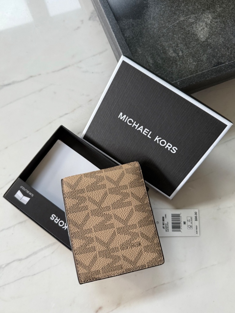 New Michael Kors Logo Slim Billfold Wallet - Picture 3 of 14